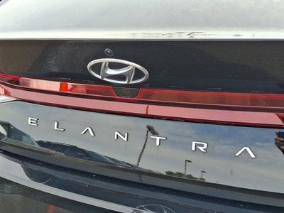2023 Hyundai ELANTRA SEL IVT