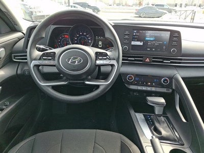 2023 Hyundai ELANTRA SEL IVT