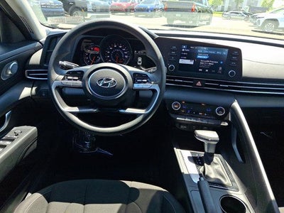 2023 Hyundai ELANTRA SEL IVT