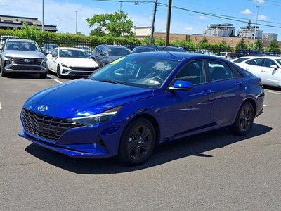 2023 Hyundai ELANTRA SEL IVT