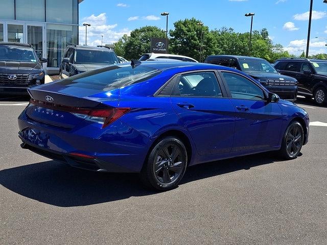 2023 Hyundai ELANTRA SEL IVT