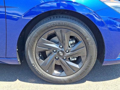2023 Hyundai ELANTRA SEL IVT