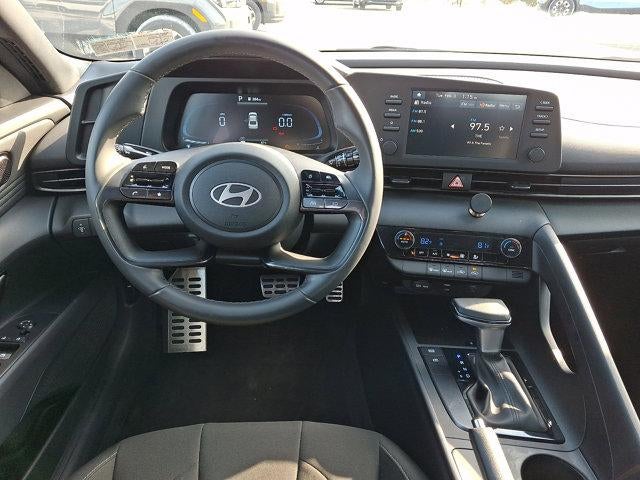 2025 Hyundai ELANTRA SEL Sport IVT