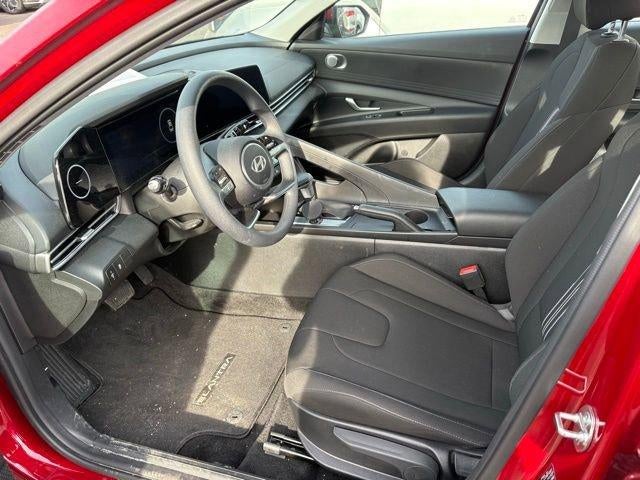 2024 Hyundai ELANTRA SEL IVT