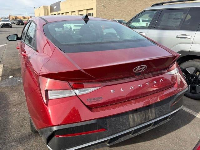 2024 Hyundai ELANTRA SEL IVT