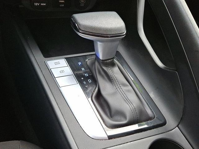 2024 Hyundai ELANTRA SEL IVT