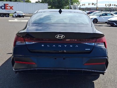 2025 Hyundai ELANTRA HYBRID Limited DCT