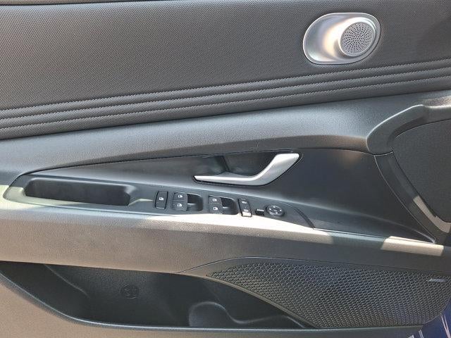 2023 Hyundai ELANTRA Limited IVT