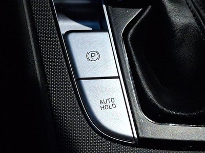 2023 Hyundai ELANTRA Limited IVT