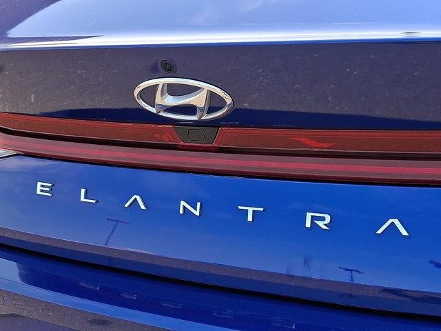 2023 Hyundai ELANTRA Limited IVT
