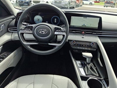 2023 Hyundai ELANTRA Limited IVT