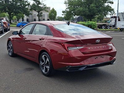 2023 Hyundai ELANTRA Limited IVT