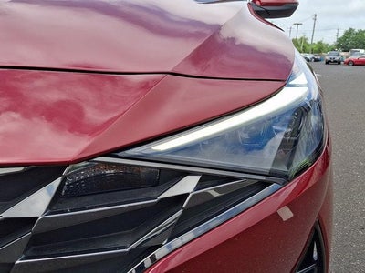 2023 Hyundai ELANTRA Limited IVT