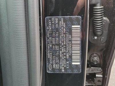 2023 Hyundai ELANTRA Limited IVT