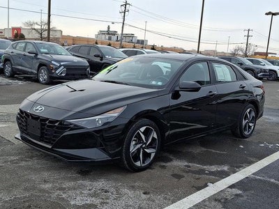 2023 Hyundai ELANTRA SEL IVT Convenience