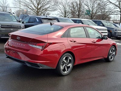 2023 Hyundai ELANTRA SEL IVT Convenience