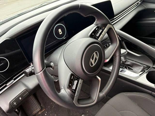 2024 Hyundai ELANTRA SEL IVT