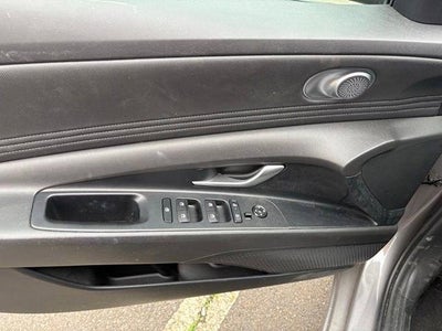 2024 Hyundai ELANTRA SEL IVT
