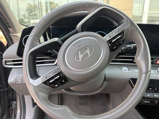 2025 Hyundai ELANTRA SEL Convenience IVT