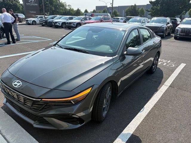 2025 Hyundai ELANTRA SEL Convenience IVT