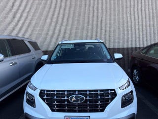 2025 Hyundai VENUE SEL IVT