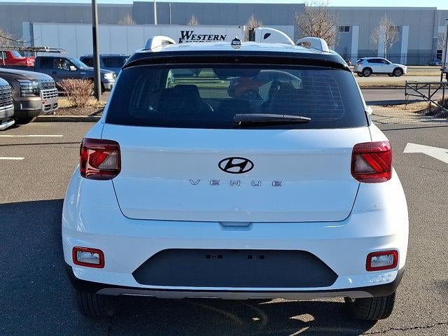2026 Hyundai VENUE SEL W/Two-Tone Roof