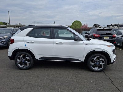 2026 Hyundai VENUE SEL W/Two-Tone Roof