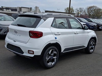 2026 Hyundai VENUE SEL W/Two-Tone Roof