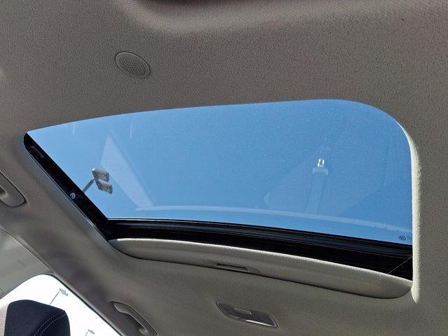 2024 Hyundai VENUE SEL IVT