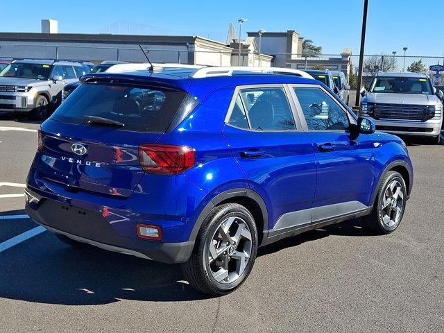2024 Hyundai VENUE SEL IVT