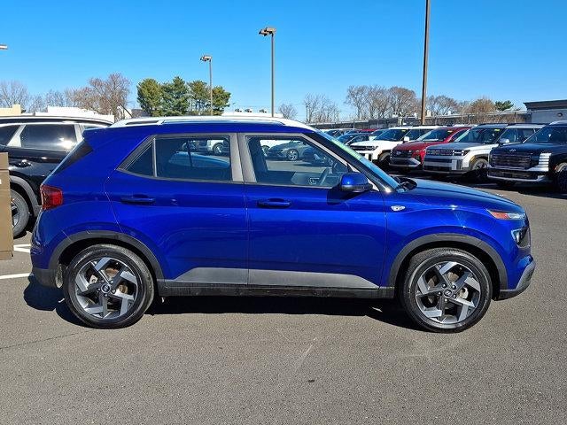 2024 Hyundai VENUE SEL IVT