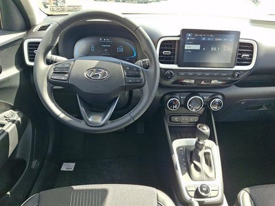 2026 Hyundai VENUE SEL W/Two-Tone Roof