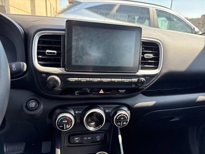 2025 Hyundai VENUE SEL IVT