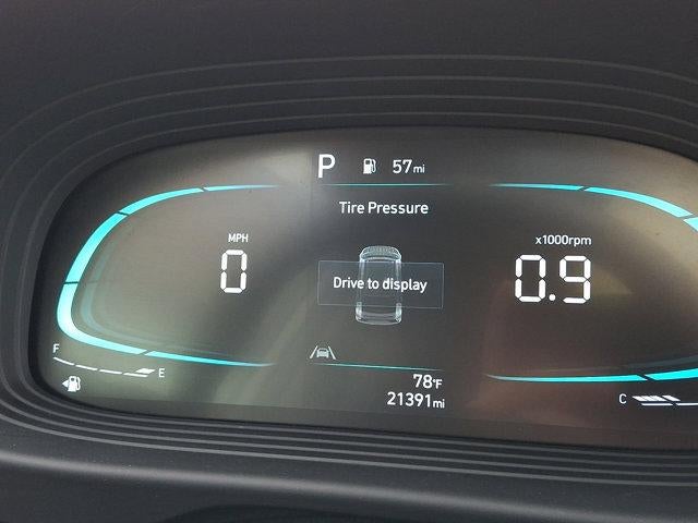 2025 Hyundai VENUE SEL IVT