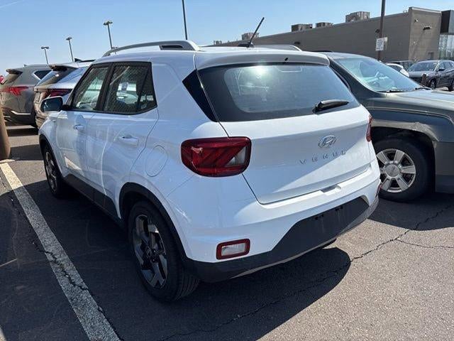 2025 Hyundai VENUE SEL IVT
