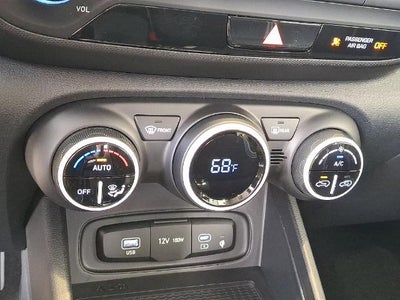 2026 Hyundai VENUE SEL W/Two-Tone Roof