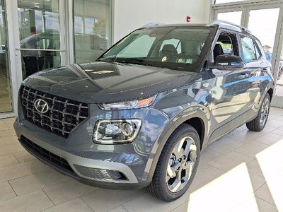 2026 Hyundai VENUE SEL W/Two-Tone Roof