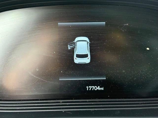 2023 Hyundai Venue Limited - Photo 14