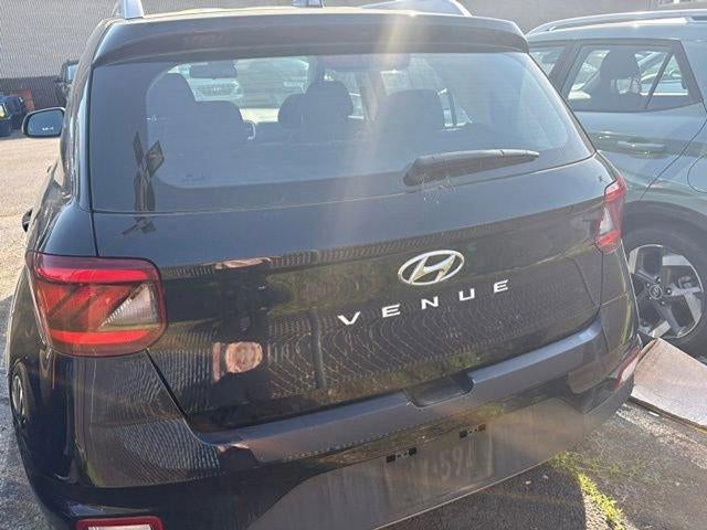 2023 Hyundai VENUE SEL IVT
