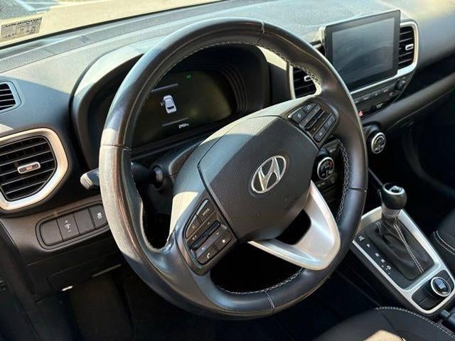 2023 Hyundai VENUE SEL IVT