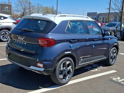 2026 Hyundai VENUE SEL W/Two-Tone Roof